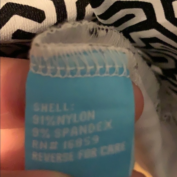 J. McLaughlin Catalina Cloth Black & White Print L - Picture 6 of 6